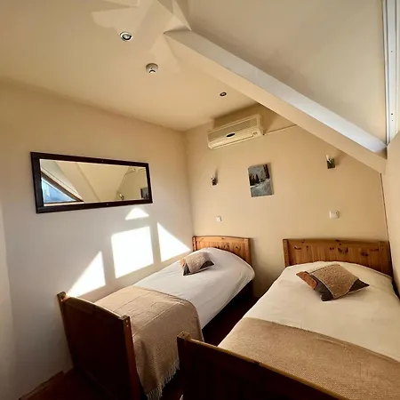 Hamars - Highland Haven Razłog