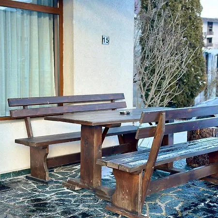 Chalet Hamars - Highland Haven
